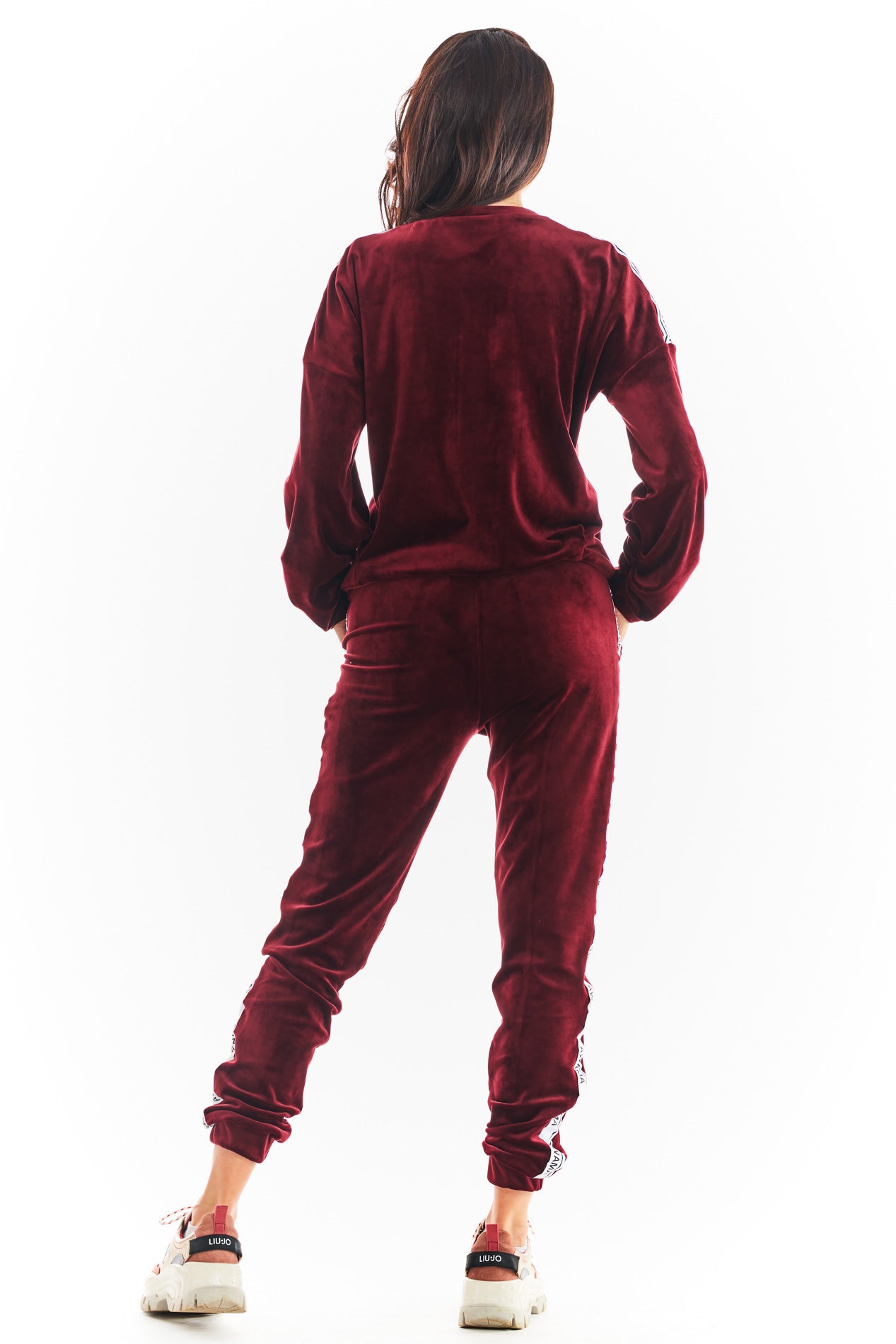 Maroon-Velour