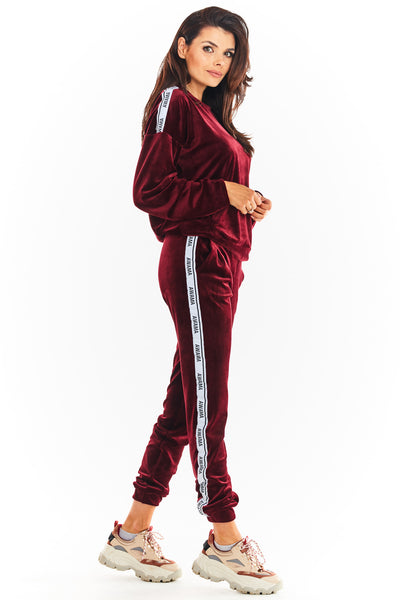 Maroon-Velour