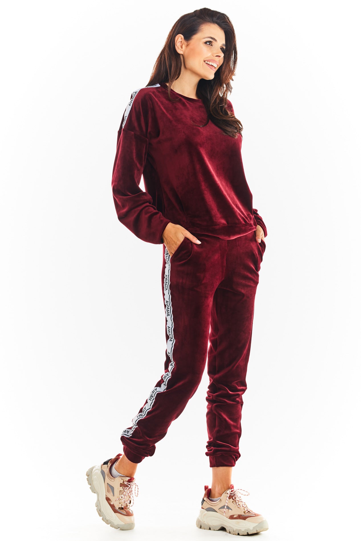 Maroon-Velour